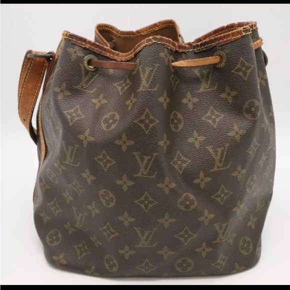 Louis Vuitton Petit Noe Vintage Monogram Shoulder Bag - Picture 2 of 15